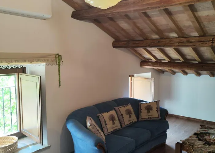 Graziesole Pietra Apartman *